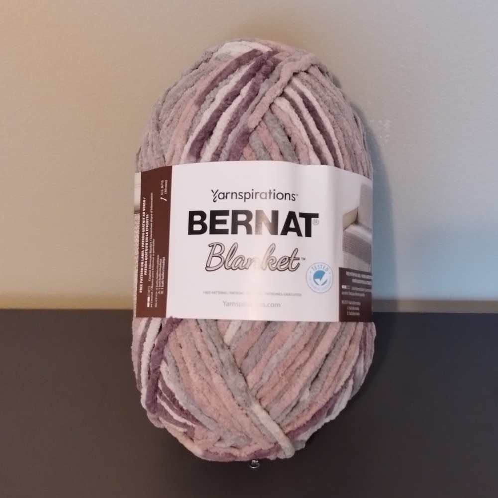Bernat Blanket Yarn, Purple Haze, Super Bulky, 10.5oz 220 yds NEW!